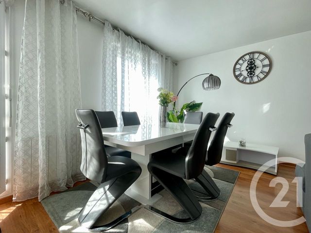 Appartement T3 à vendre - 3 pièces - 66 m2 - Montargis - 45 - CENTRE