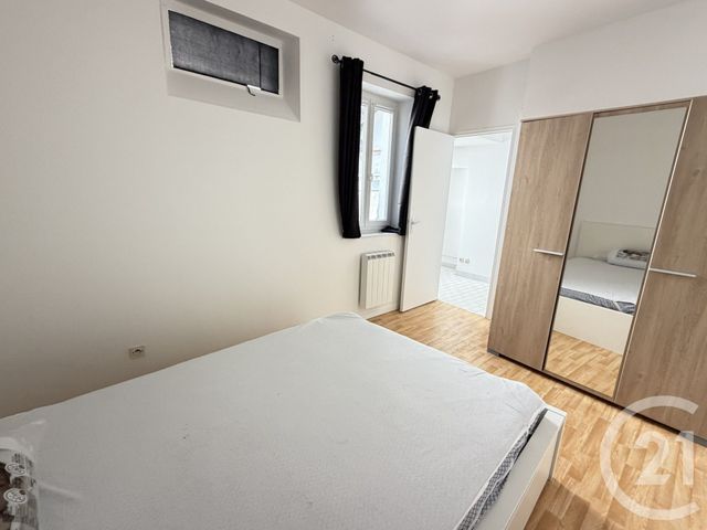 Appartement &agrave; louer - 2 pi&egrave;ces - 52 m2 - Montargis - 45 - CENTRE