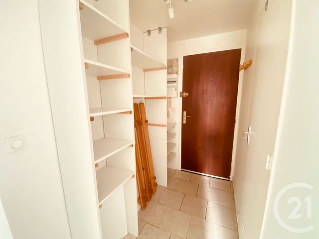 Appartement Studio à vendre - 1 pièce - 23,89 m2 - Montargis - 45 - CENTRE