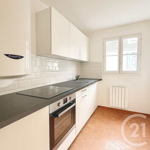 Appartement T3 à vendre - 3 pièces - 70,77 m2 - Montargis - 45 - CENTRE