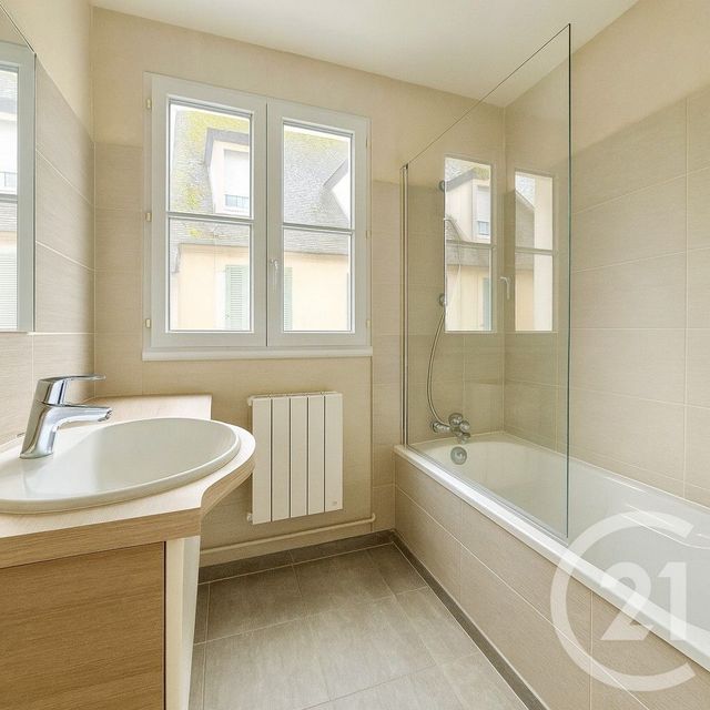 Appartement T3 à vendre - 3 pièces - 70,77 m2 - Montargis - 45 - CENTRE