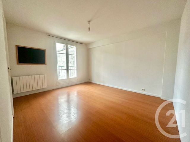Appartement T3 à vendre - 3 pièces - 70,77 m2 - Montargis - 45 - CENTRE