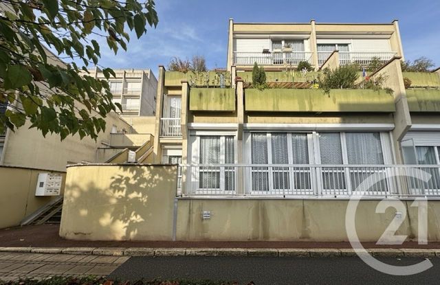 Appartement &agrave; vendre - 4 pi&egrave;ces - 65,27 m2 - Montargis - 45 - CENTRE