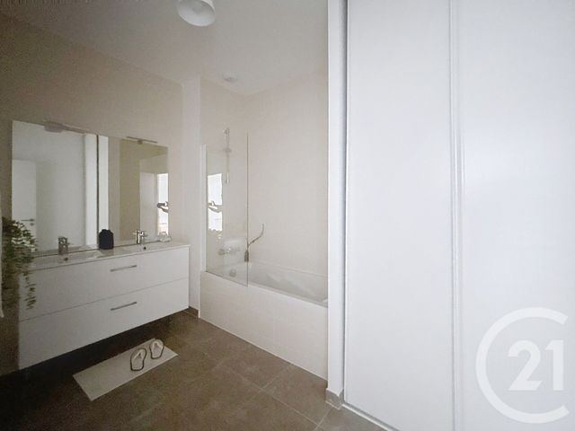 Appartement F4 à vendre - 4 pièces - 87,23 m2 - Gradignan - 33 - AQUITAINE