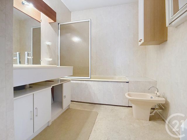 Appartement F3 &agrave; vendre - 3 pi&egrave;ces - 59,43 m2 - Gradignan - 33 - AQUITAINE