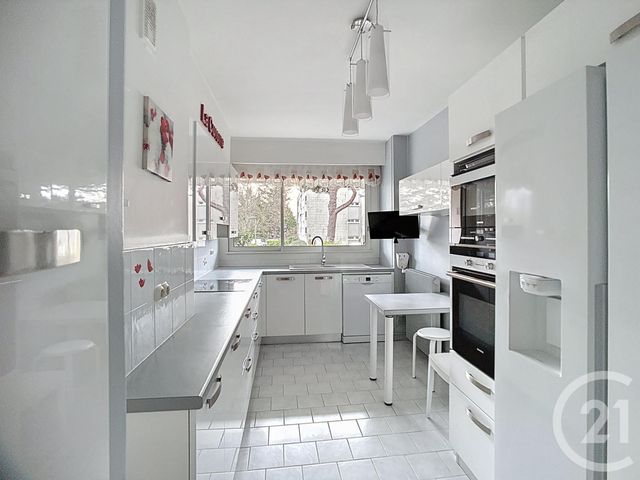 Appartement F5 &agrave; vendre - 5 pi&egrave;ces - 100,38 m2 - Gradignan - 33 - AQUITAINE