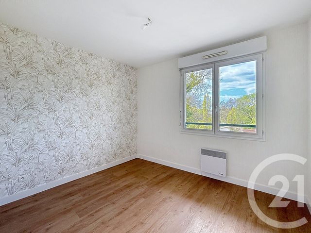 Appartement T5 &agrave; louer - 5 pi&egrave;ces - 110,17 m2 - Gradignan - 33 - AQUITAINE