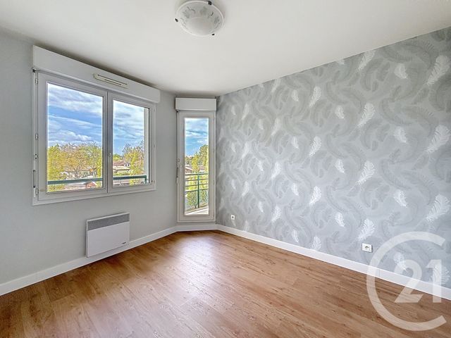 Appartement T5 &agrave; louer - 5 pi&egrave;ces - 110,17 m2 - Gradignan - 33 - AQUITAINE