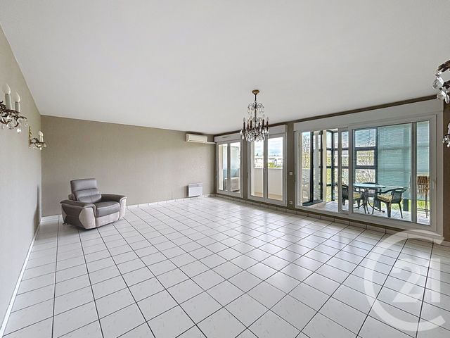 Appartement T5 &agrave; louer - 5 pi&egrave;ces - 110,17 m2 - Gradignan - 33 - AQUITAINE