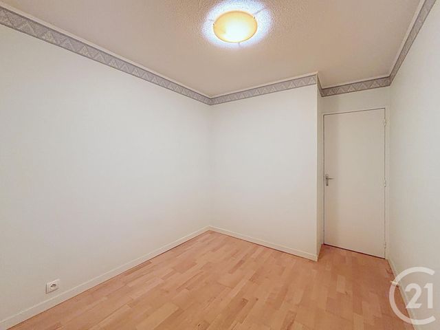 Appartement T4 &agrave; louer - 4 pi&egrave;ces - 93,77 m2 - Gradignan - 33 - AQUITAINE