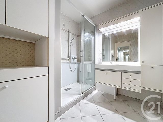 Appartement T4 &agrave; louer - 4 pi&egrave;ces - 93,77 m2 - Gradignan - 33 - AQUITAINE