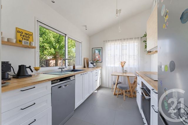 Maison &agrave; louer - 4 pi&egrave;ces - 82,09 m2 - Gradignan - 33 - AQUITAINE