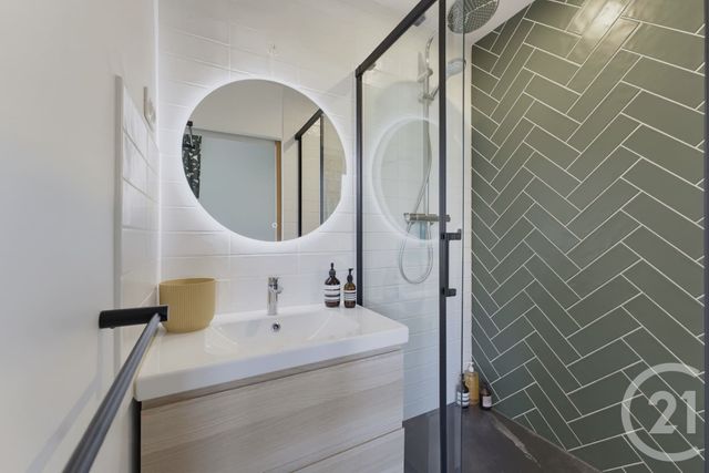 Maison &agrave; louer - 4 pi&egrave;ces - 82,09 m2 - Gradignan - 33 - AQUITAINE