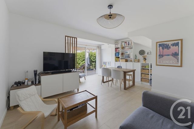 Maison &agrave; louer - 4 pi&egrave;ces - 82,09 m2 - Gradignan - 33 - AQUITAINE