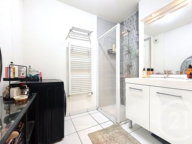 Appartement T2 &agrave; vendre - 2 pi&egrave;ces - 43,92 m2 - Gradignan - 33 - AQUITAINE