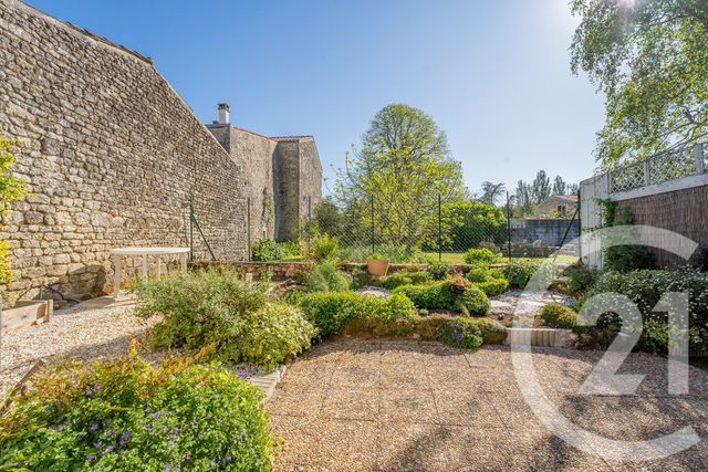 Maison à vendre - 4 pièces - 147 m2 - Sablonceaux - 17 - POITOU-CHARENTES