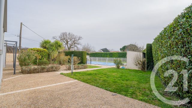Maison &agrave; vendre - 9 pi&egrave;ces - 222 m2 - Tesson - 17 - POITOU-CHARENTES