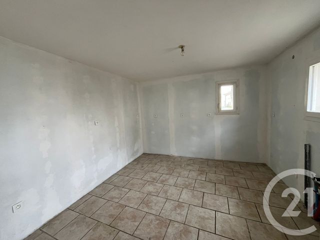 Parking &agrave; vendre - 68 m2 - Ste Gemme - 17 - POITOU-CHARENTES