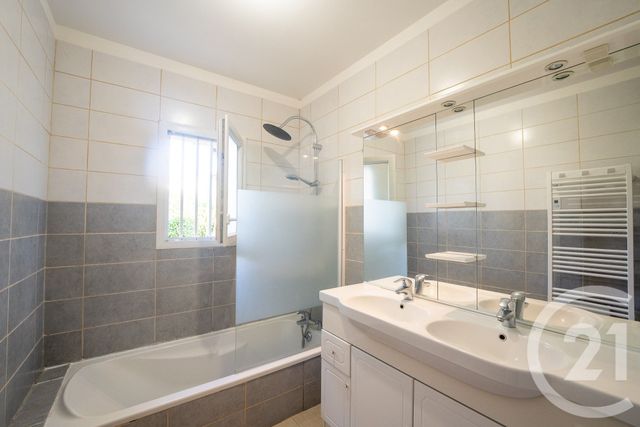 Maison &agrave; vendre - 4 pi&egrave;ces - 103 m2 - La Clisse - 17 - POITOU-CHARENTES