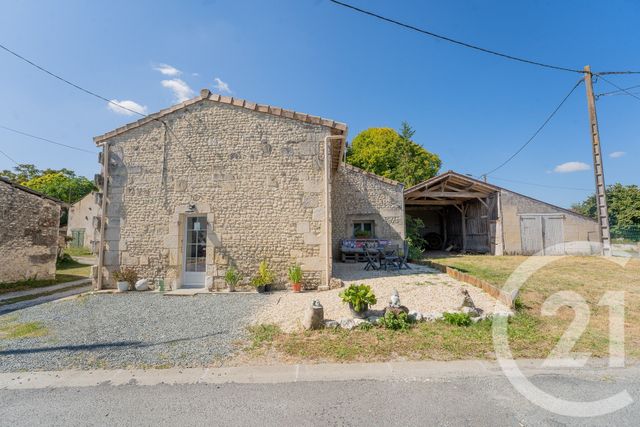 Maison à vendre - 5 pièces - 100 m2 - Pons - 17 - POITOU-CHARENTES