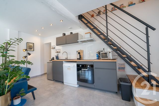 Maison à vendre - 5 pièces - 100 m2 - Pons - 17 - POITOU-CHARENTES