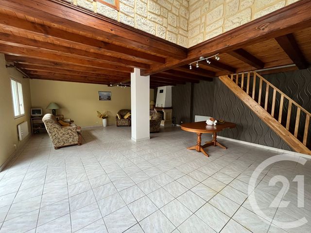 Maison à vendre - 5 pièces - 146 m2 - Ste Gemme - 17 - POITOU-CHARENTES