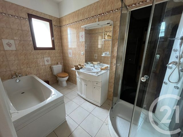 Maison à vendre - 5 pièces - 146 m2 - Ste Gemme - 17 - POITOU-CHARENTES