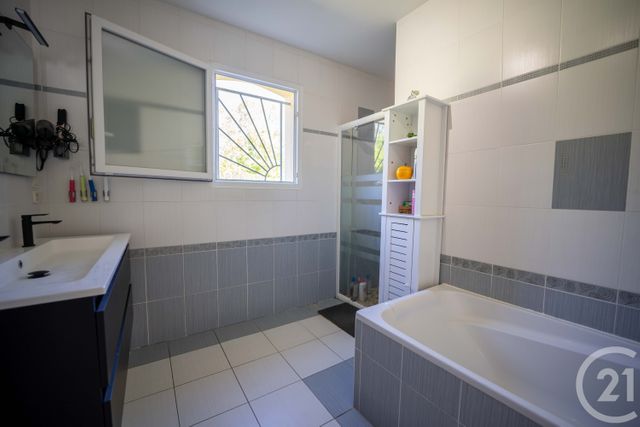 Maison à vendre - 7 pièces - 164 m2 - Julienne - 16 - POITOU-CHARENTES