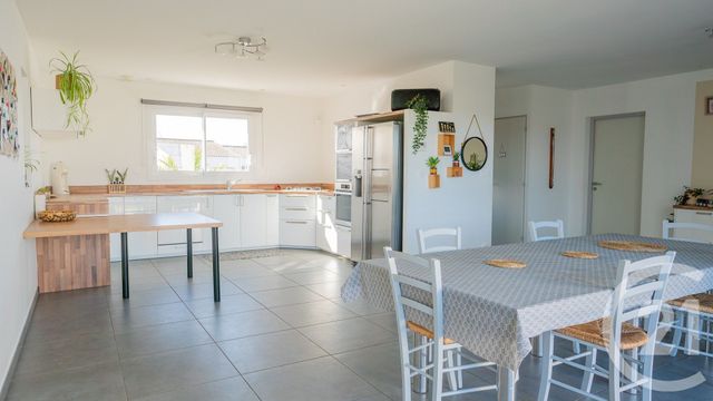 Maison &agrave; vendre - 7 pi&egrave;ces - 177 m2 - Saujon - 17 - POITOU-CHARENTES