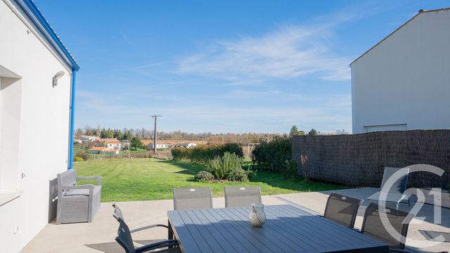 Maison &agrave; vendre - 7 pi&egrave;ces - 177 m2 - Saujon - 17 - POITOU-CHARENTES