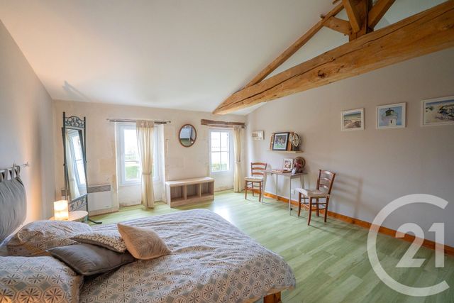 Maison &agrave; vendre - 6 pi&egrave;ces - 240 m2 - Le Chay - 17 - POITOU-CHARENTES
