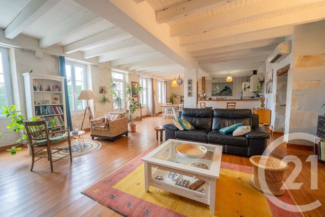 Maison &agrave; vendre - 6 pi&egrave;ces - 240 m2 - Le Chay - 17 - POITOU-CHARENTES