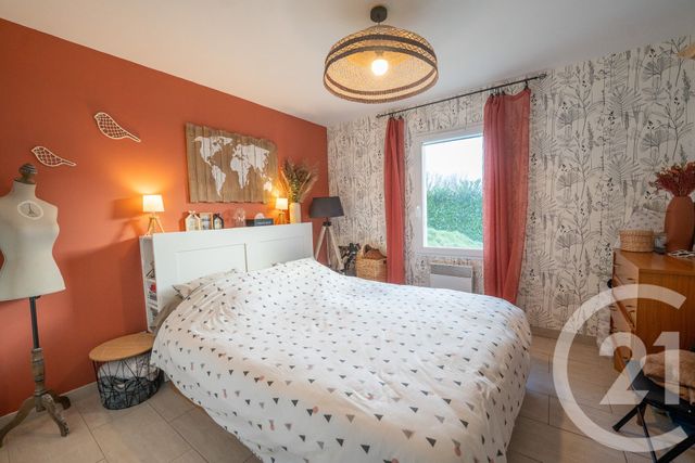 Maison &agrave; vendre - 3 pi&egrave;ces - 75 m2 - St Jean D Angle - 17 - POITOU-CHARENTES