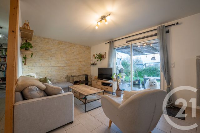 Maison &agrave; vendre - 3 pi&egrave;ces - 75 m2 - St Jean D Angle - 17 - POITOU-CHARENTES