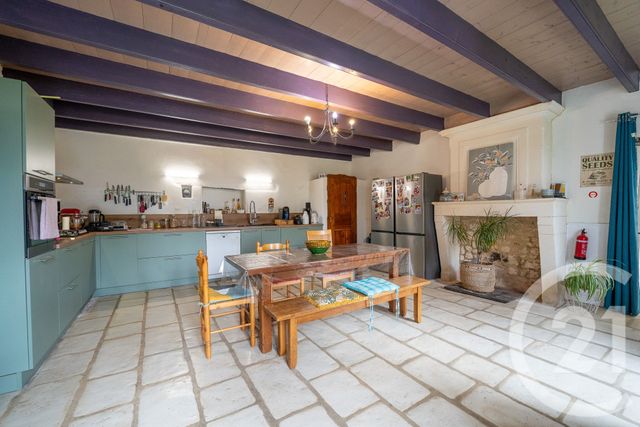 Maison &agrave; vendre - 10 pi&egrave;ces - 296 m2 - St Romain De Benet - 17 - POITOU-CHARENTES