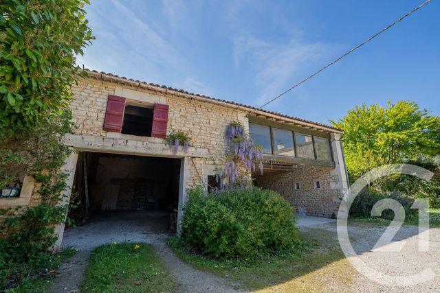 Maison &agrave; vendre - 10 pi&egrave;ces - 296 m2 - St Romain De Benet - 17 - POITOU-CHARENTES