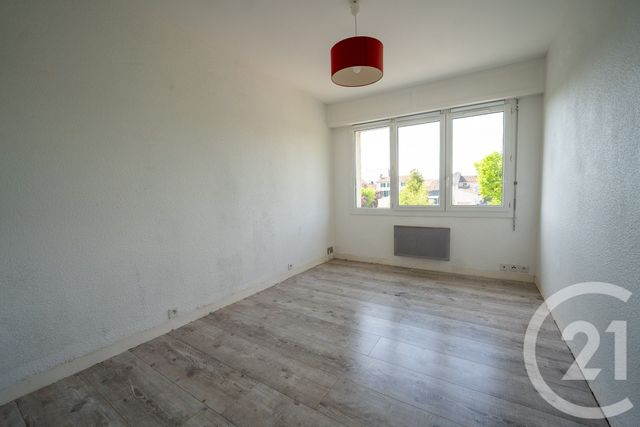 Appartement F4 &agrave; vendre - 4 pi&egrave;ces - 82 m2 - Saujon - 17 - POITOU-CHARENTES