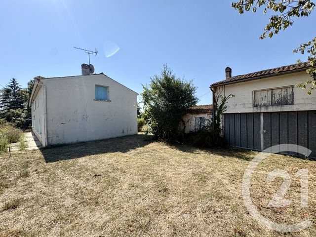 Maison &agrave; vendre - 11 pi&egrave;ces - 130 m2 - St Romain De Benet - 17 - POITOU-CHARENTES