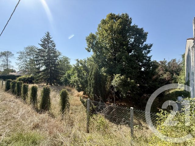 Terrain &agrave; vendre - 1755 m2 - St Romain De Benet - 17 - POITOU-CHARENTES