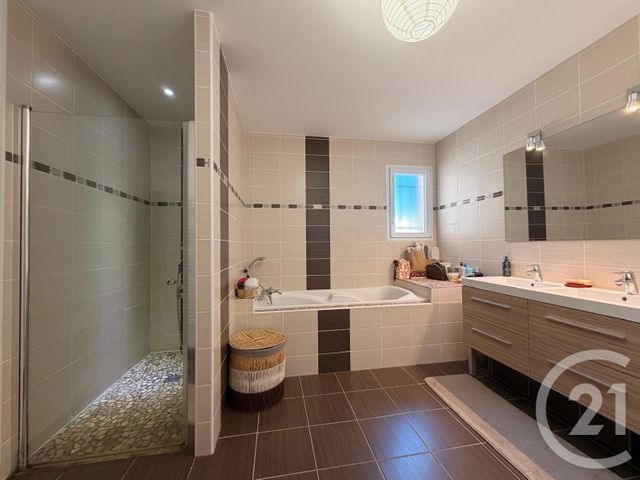 Maison &agrave; vendre - 4 pi&egrave;ces - 115 m2 - Luchat - 17 - POITOU-CHARENTES