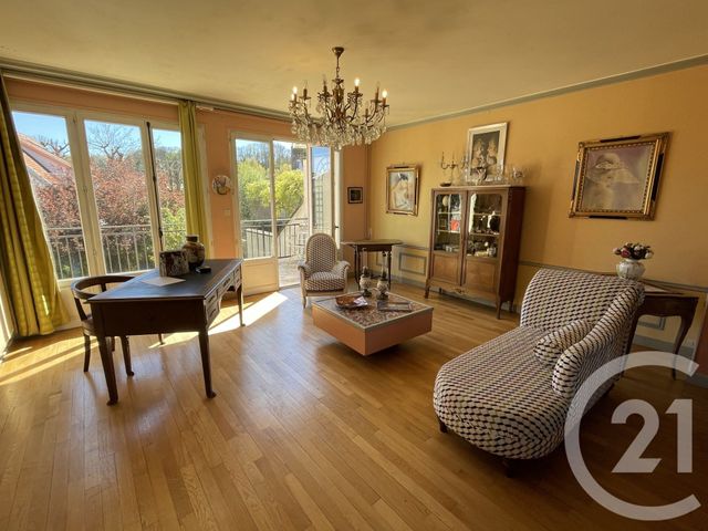 Maison &agrave; vendre - 8 pi&egrave;ces - 245 m2 - Guise - 02 - PICARDIE