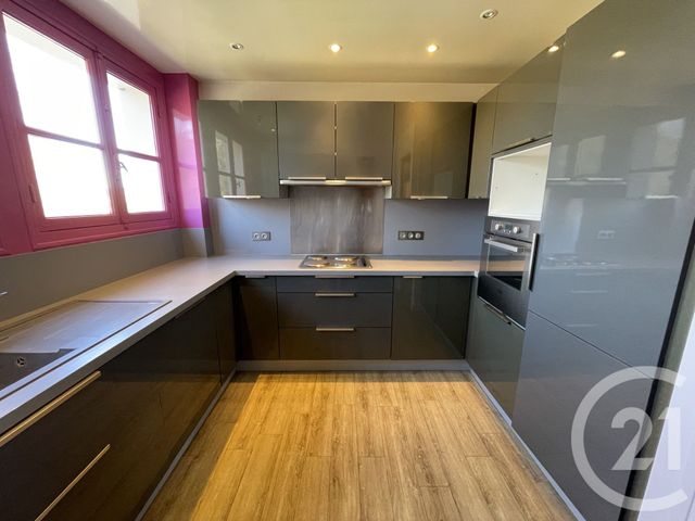 Maison &agrave; vendre - 8 pi&egrave;ces - 245 m2 - Guise - 02 - PICARDIE