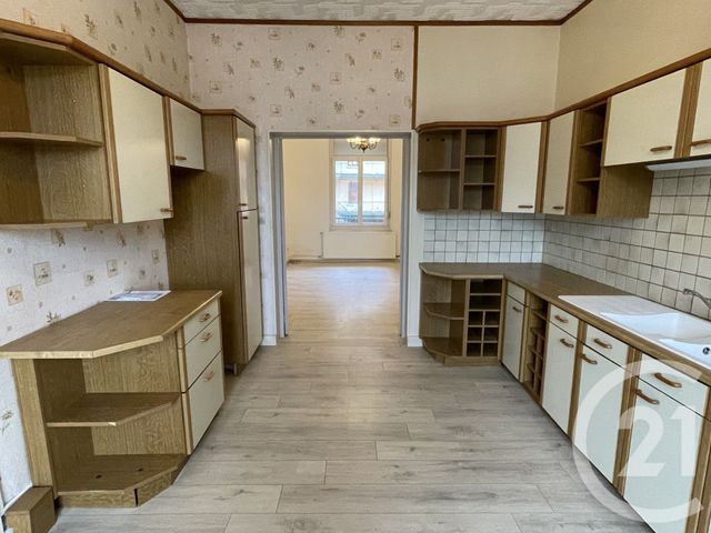 Appartement F4 à vendre - 4 pièces - 97 m2 - Guise - 02 - PICARDIE