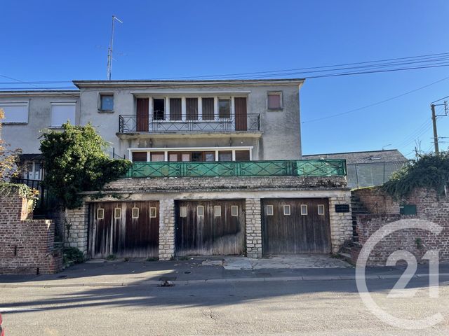 Maison à vendre - 7 pièces - 177 m2 - Guise - 02 - PICARDIE