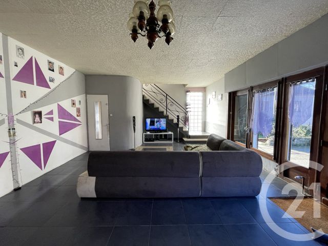 Maison à vendre - 7 pièces - 177 m2 - Guise - 02 - PICARDIE