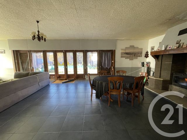 Maison à vendre - 7 pièces - 177 m2 - Guise - 02 - PICARDIE