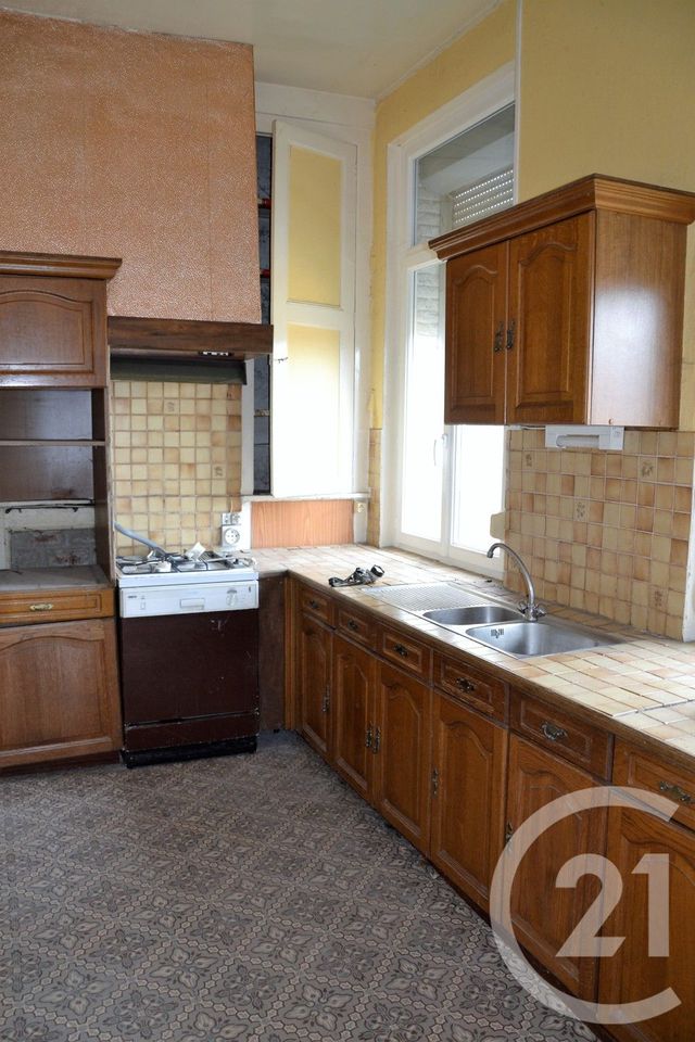 Maison à vendre - 5 pièces - 170 m2 - Guise - 02 - PICARDIE