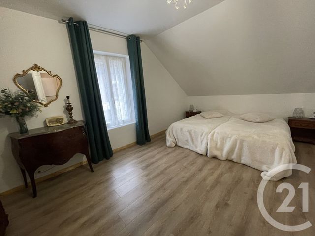 Maison à vendre - 7 pièces - 215 m2 - Guise - 02 - PICARDIE