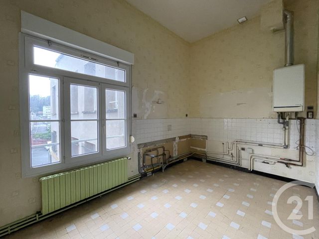 Appartement F4 à vendre - 6 pièces - 158 m2 - Guise - 02 - PICARDIE