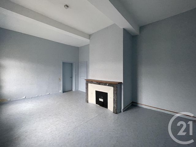 Appartement F4 à vendre - 6 pièces - 158 m2 - Guise - 02 - PICARDIE